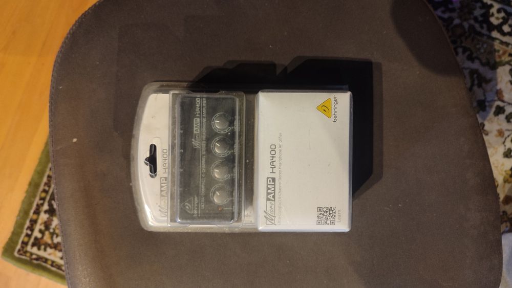 Amplificador de phones Behringer