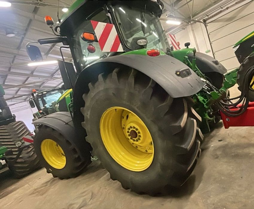 Ciągnik John Deere  7290R super stan