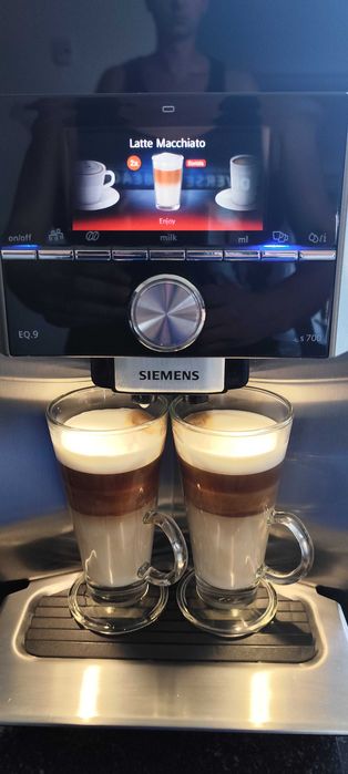 Ekspres do kawy Siemens EQ 9 EQ.9 S700 po serwisie stan perfekcyjny
