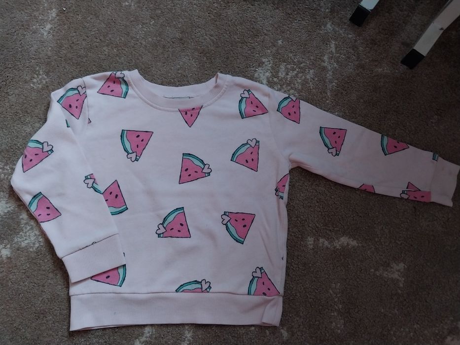 Костюми, кофточки для дівчинки 110розмір