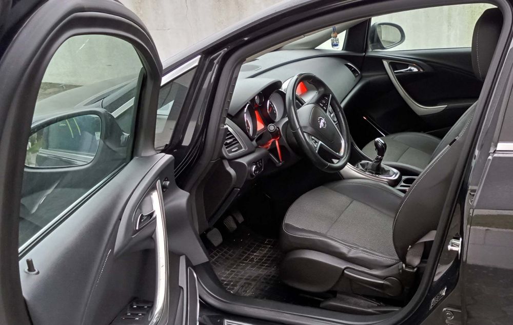 Opel Astras Sport Tourer 1.7 CDTi