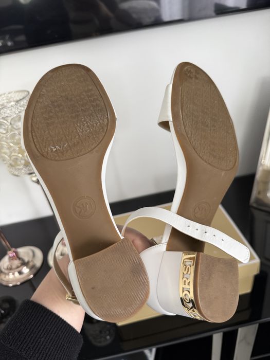 Босоніжки оригінал Miichael Kors 39 р