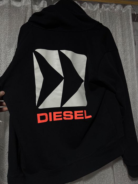 Кофта DIESEL(зіп-худі), гарна якість