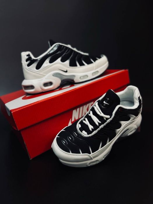 Уникальные женские кроссовки Nike Air Max Tn plus/ белые найк 95
