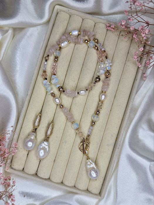 Autorskie kolie naszyjnik  z naturalnych kamieni i pereł