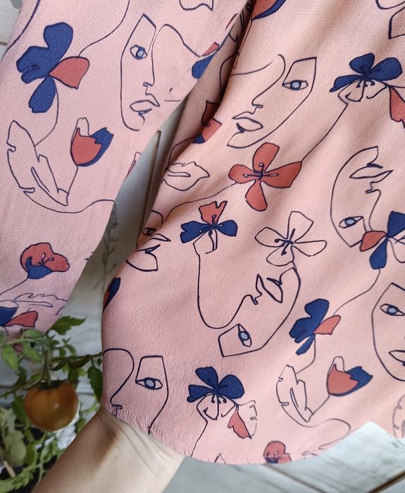 Bluzka M L biust 52x2 viscose art-to-wear line art modern retro