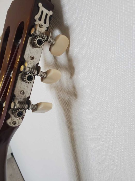 3/4 класика класична гітара дуже гарна нейлонові струни для дітей