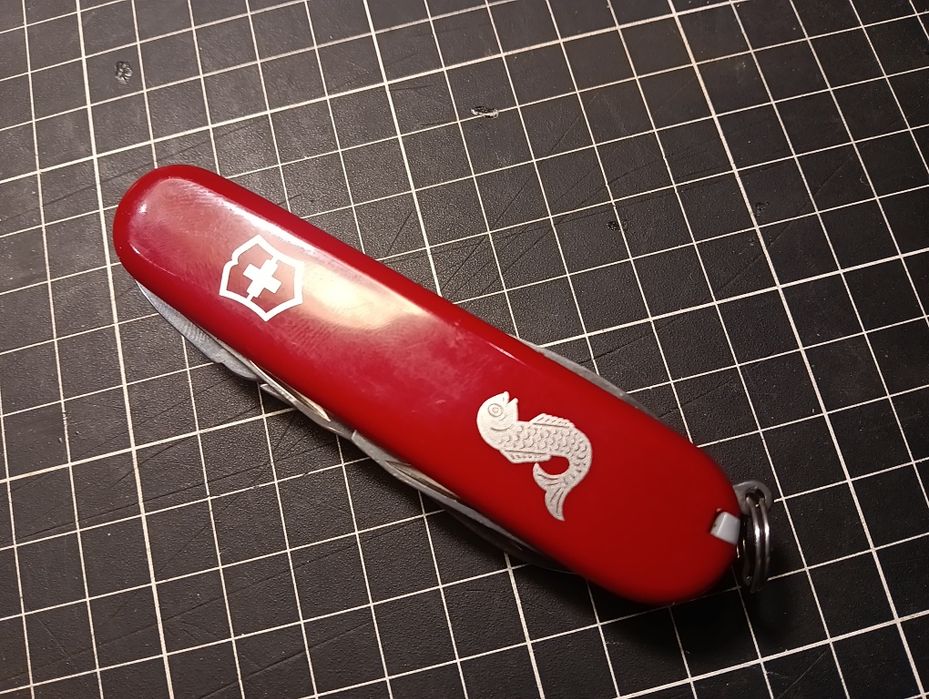 Victorinox Angler