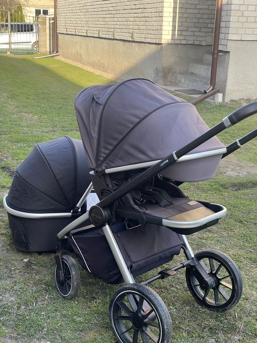 Коляска універсальна CARRELLO