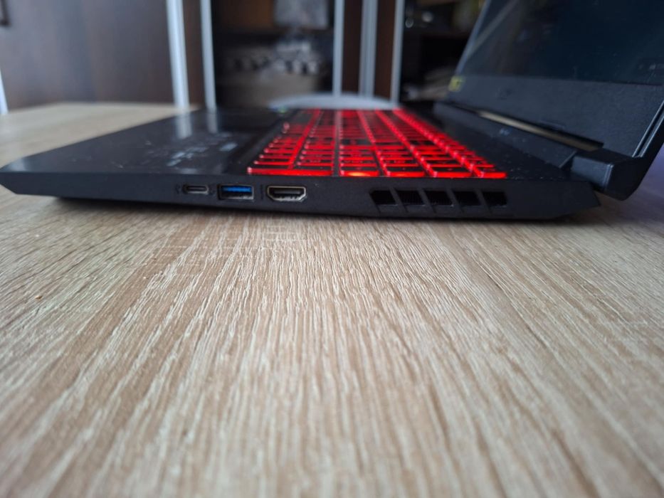 Laptop ACER Nitro 5 15,6 " INTEL CORE I5 16 GB / 512 GB