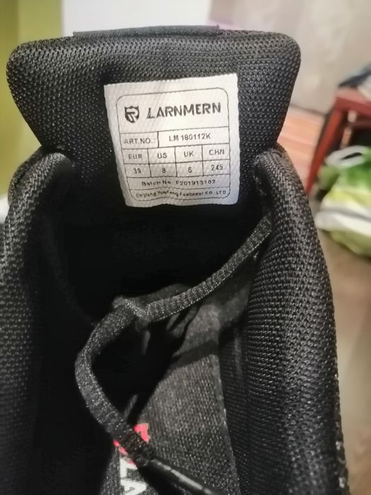 Рабочие кросовки