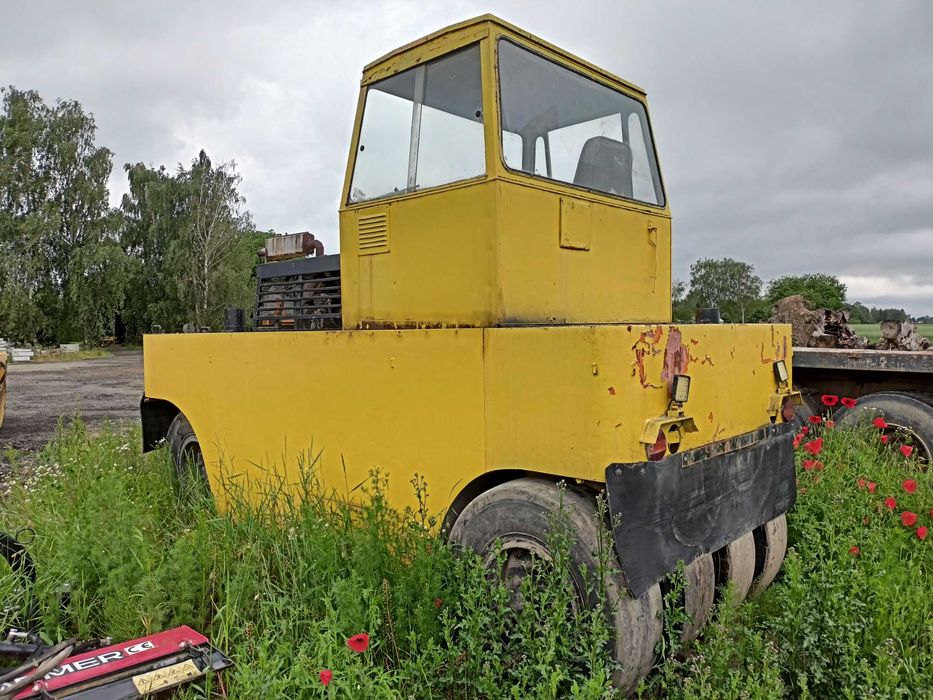 Walec  ogumiony Hamm Stavostroj GRW 101 rok 1977