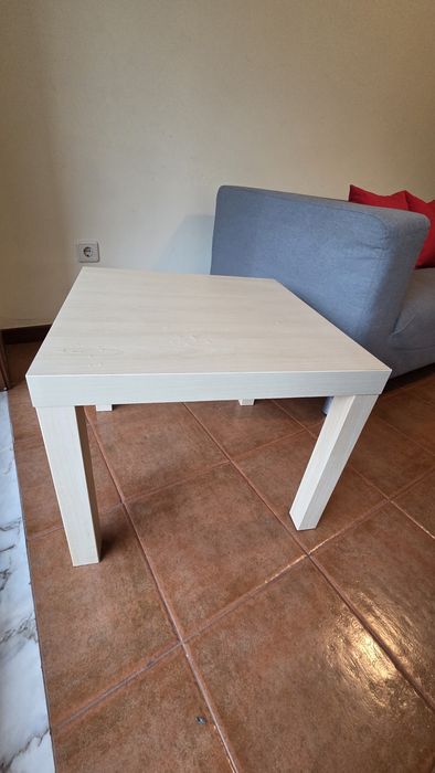 Mesa de centro bege