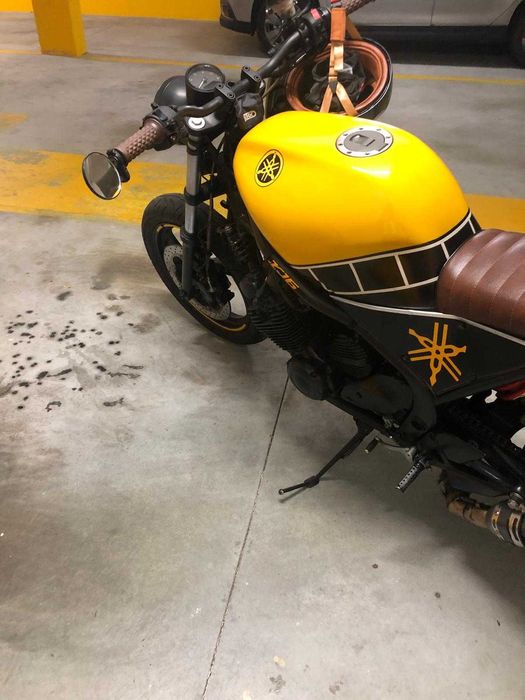 motociclo yamaha XJ600
