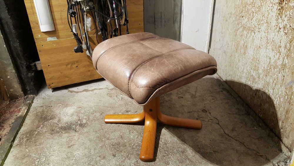 Pufa/stołek/taboret/podnóżek skórzany  - Made in Germany