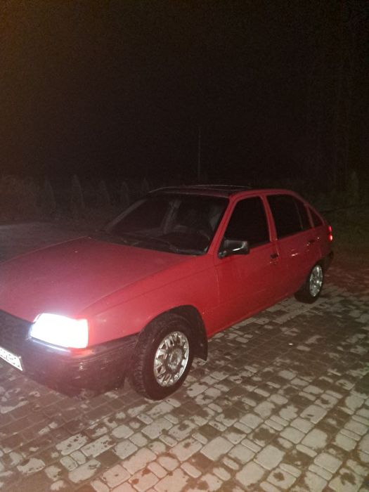 Продам авто Опель Кадет 1.6