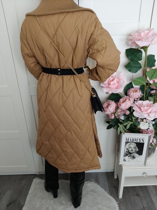 Płaszcz pikowany Camel oversized Coat Casual R.M/L