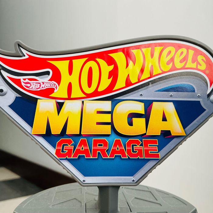 Hot Wheels Mega Garage