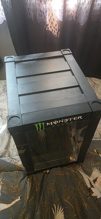 Lodówka, mini lodówka monster energy, bar
