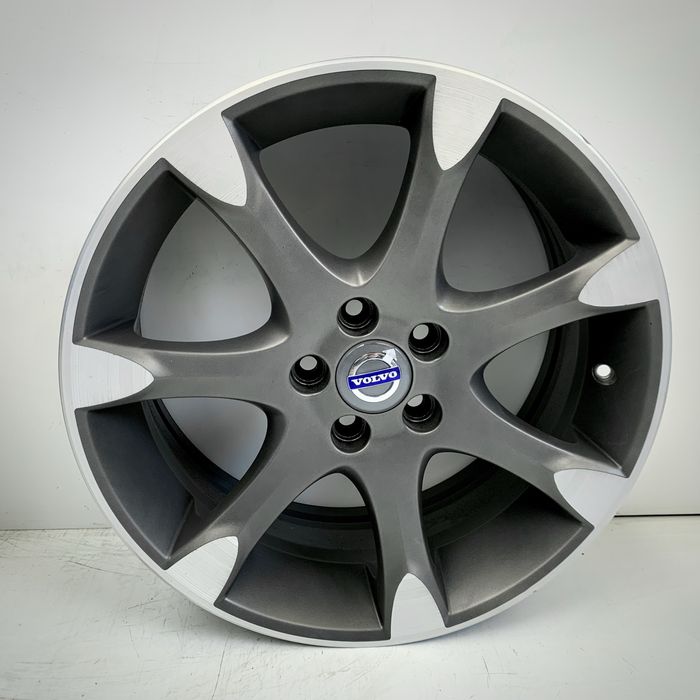 Felgi 18” Volvo XC70 XC60 V70 S40 V50 S60 V60 / 8J et55 (D04)