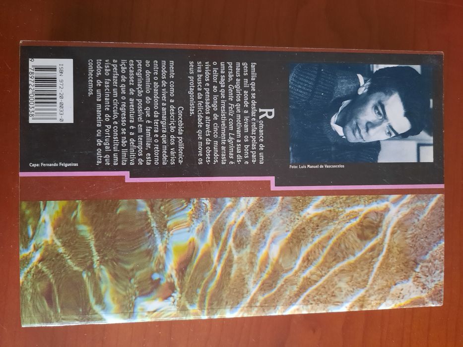 Gente feliz com lágrimas João de Melo