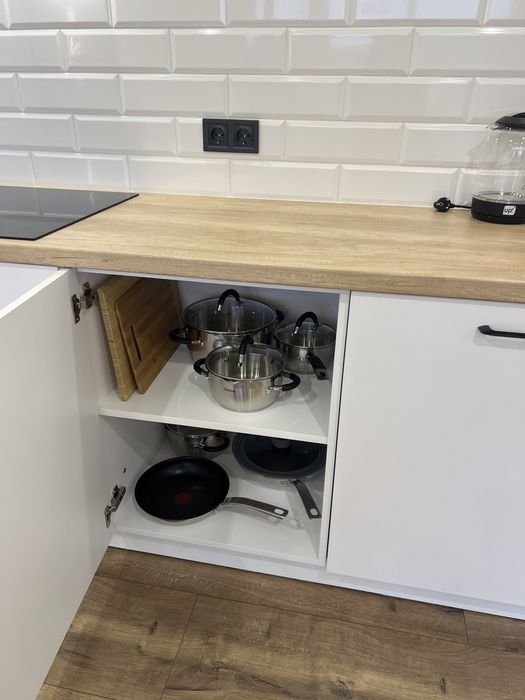 Сучасна нова квартира подобово