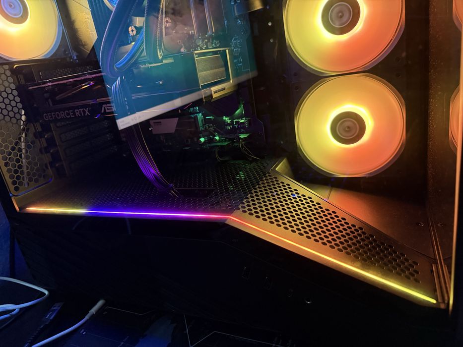 PC Gaming Ryzen 7 5800XT/RTX5060/ 32GB RAM/1TB SSD NVME P/Despachar