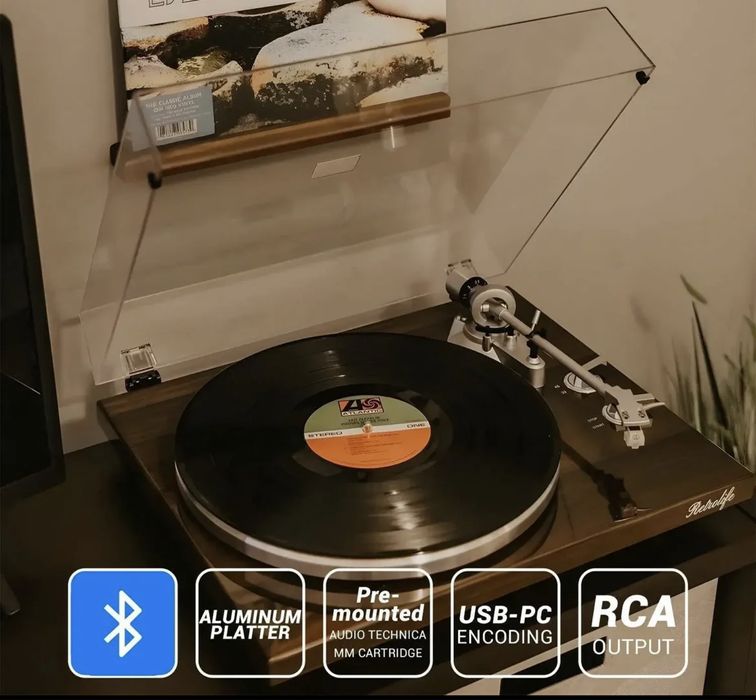 сучасний вініловий програвач Retrolife (Seasonlife) у ретро-дизайні