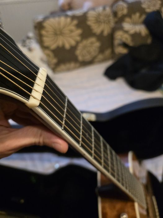 Fender Paramount PS-220E – Lity Świerk/Mahoń + Case
​Sprzedam profesjo