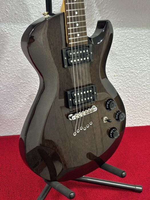 Cort Z42, struny Elixir, Progi Jescar USA, renowacja i ustawienie.