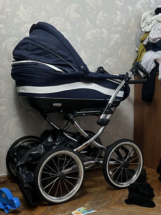 Коляска нова , не користувалися