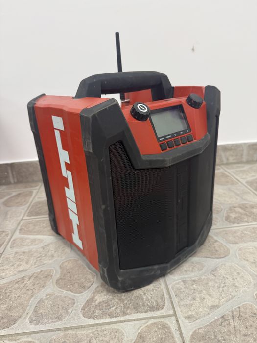 HILTI/ヒルティ　スピーカー　Bluetooth ラジオチャージャー HILTI/ヒルティ スピーカー Bluetooth ラジオチャージャー