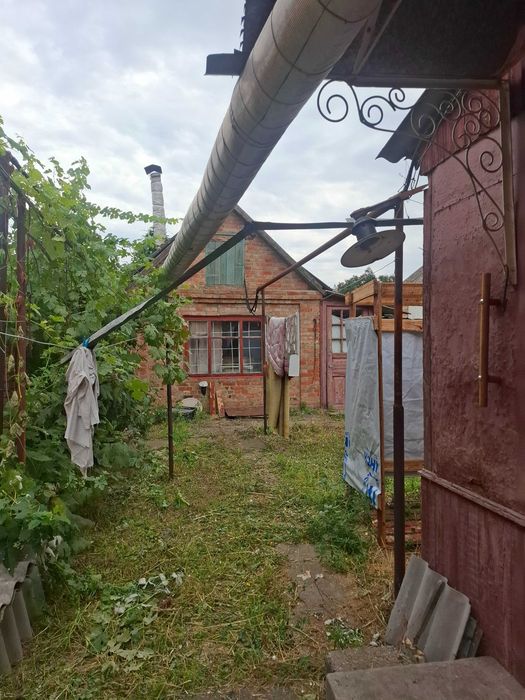 Продам пол дома район майдан Незалежності