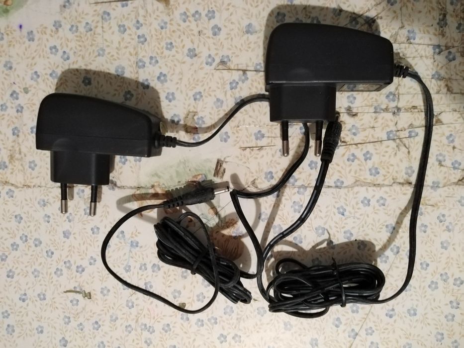 Vendo duas 2 fichas bom estado