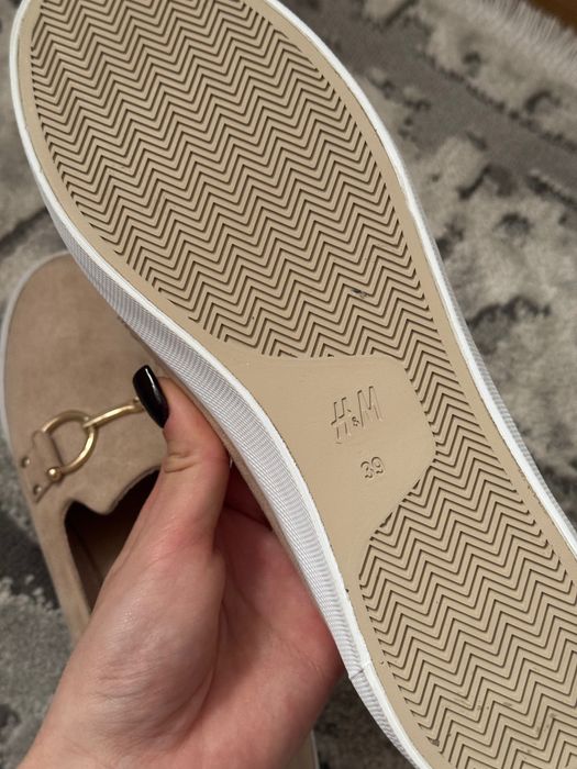Лофери бежеві h&m нові