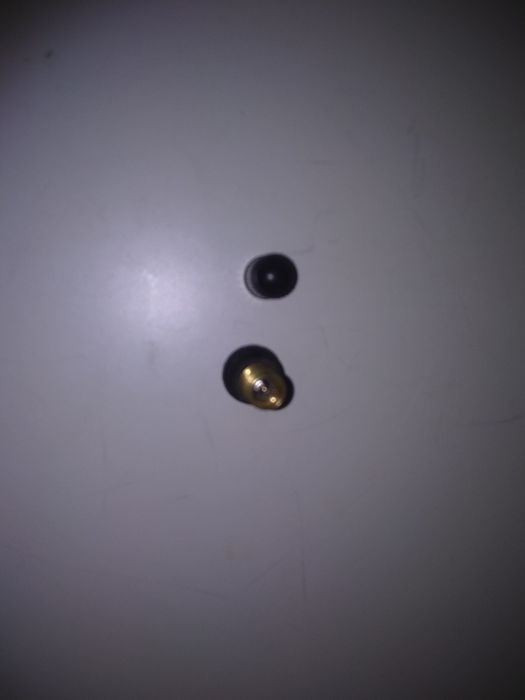 Штуцер вентиль сосок клапан колеса  безкамерної шини електросамокату