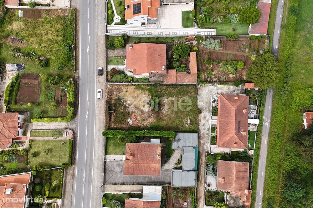 Terreno em Vila Nova de Famalicão com 790m2