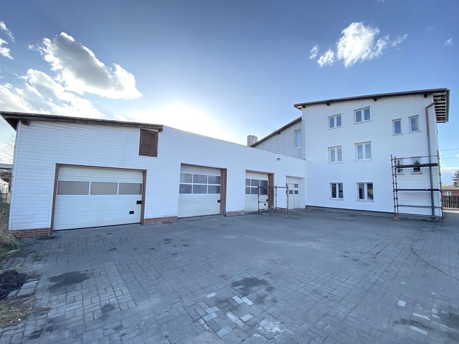 Warsztat / Magazyn 120 m² – Gdańsk Olszynka | 4 bramy | miejsca parkingowe