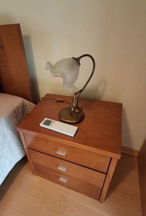 Cama de solteiro com estrado e colchão