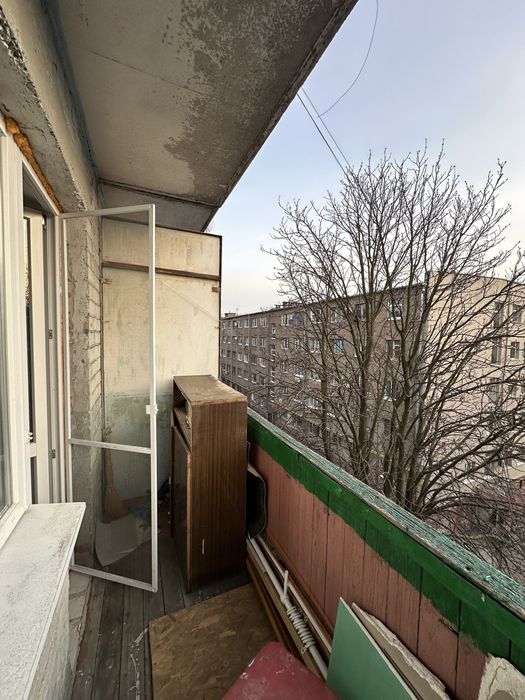 Продаж 2-к квартири Незалежної України ( район зупинки Миру )