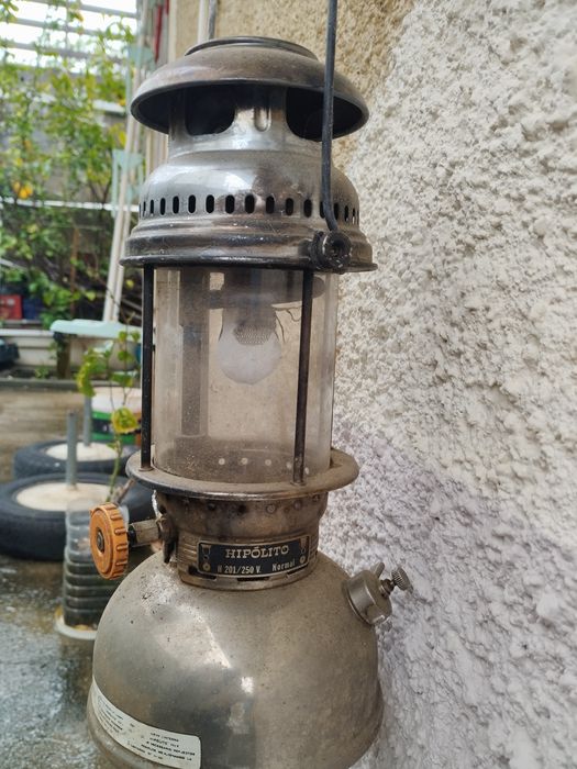 Candeeiro a petróleo