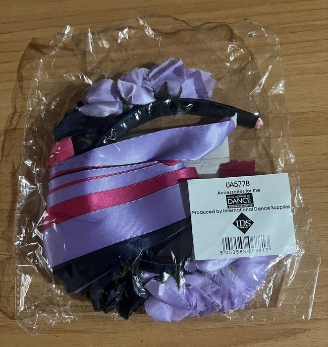 Arco Flores com Fitas Cabelo Ballet da Royal Academy of Dance (RAD)