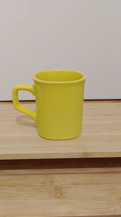 Kubek ceramiczny żółty, kwadrat, 200 ml.