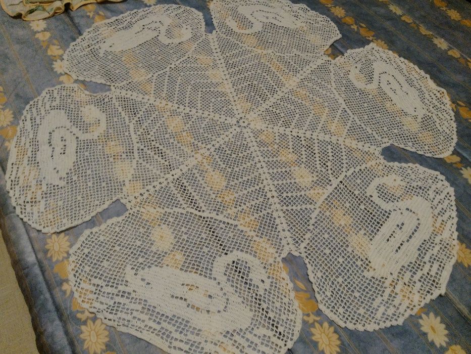 Toalha de renda para camilha