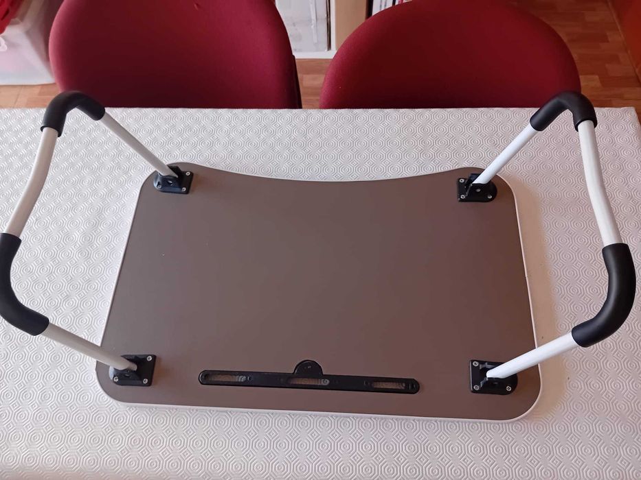 Mesa Portátil Dobrável (para Cama/Sofá) – 5€ (Levantamento no Bombarral)