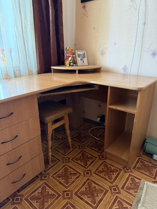 комп’ютерний стіл кутовий Оболонь