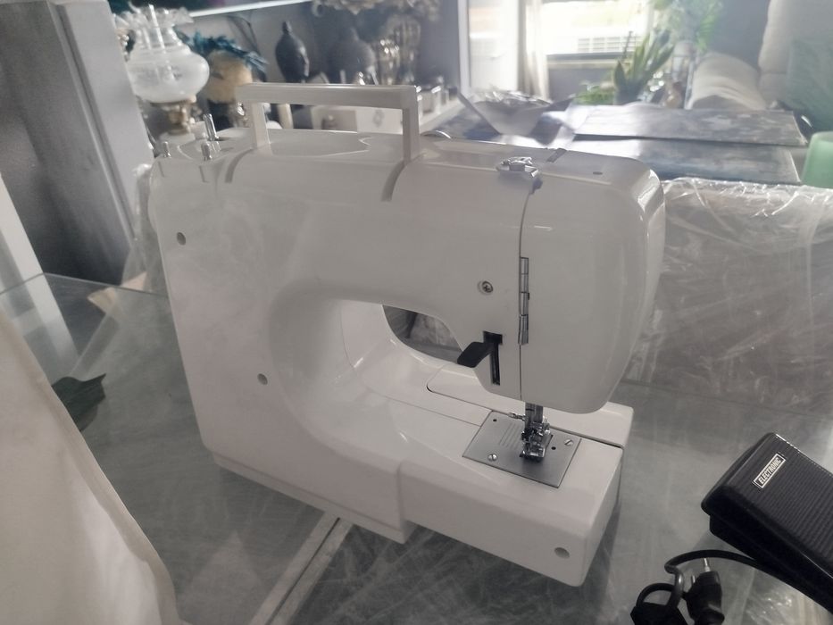 Máquina de costura Pickling em estado novo