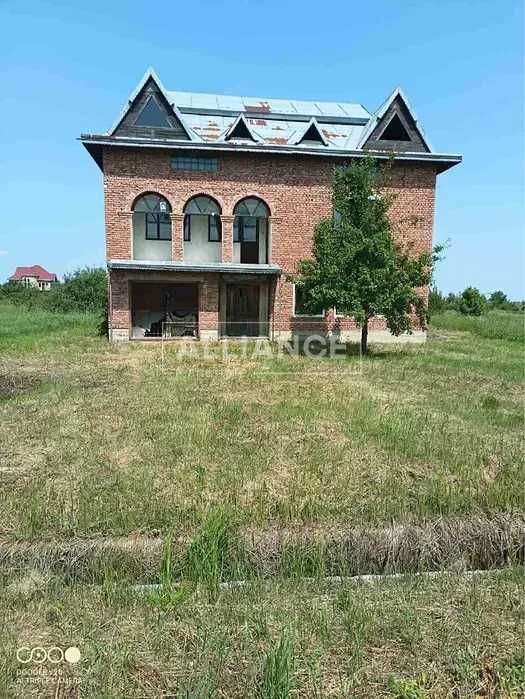 Продам будинок в Тисмениці З наповненням готовий до ремонту