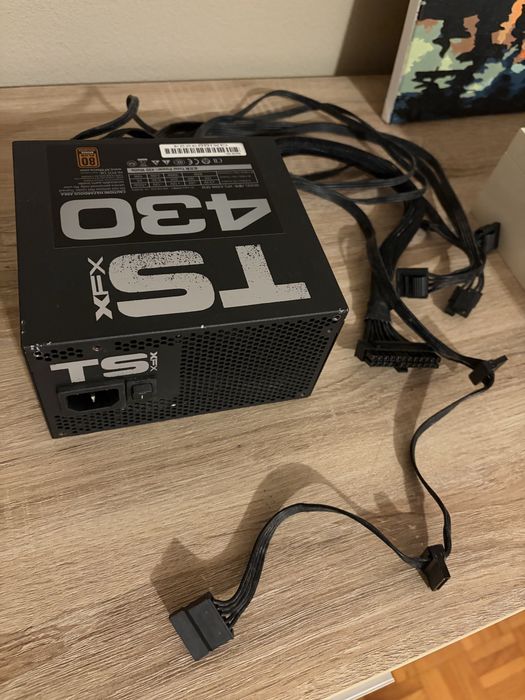 Fonte ATX XFX TS430