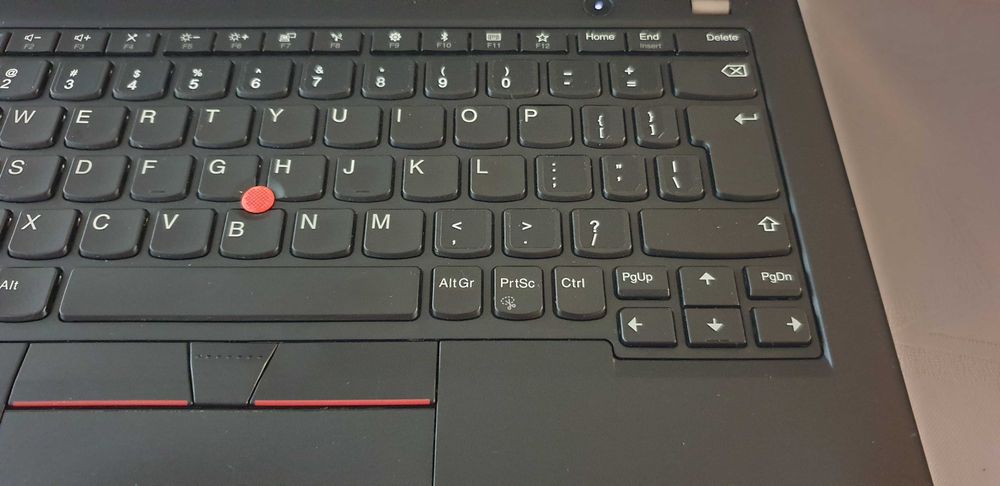 Lenovo Thinkpad 12" Ryzen PRO 16GB RAM, 256GB SSD, OFFICE 2021, AMD Radeon